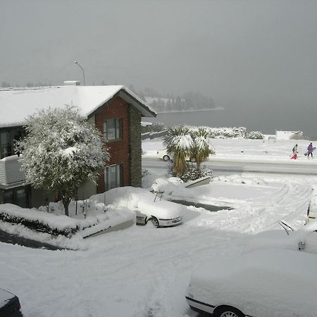 Queenstown Motel Apartments (Adults Only) Екстер'єр фото