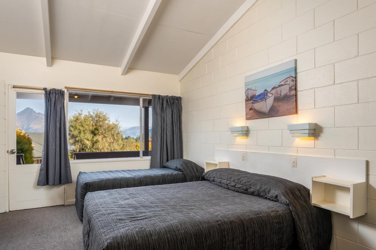 Queenstown Motel Apartments (Adults Only) Екстер'єр фото