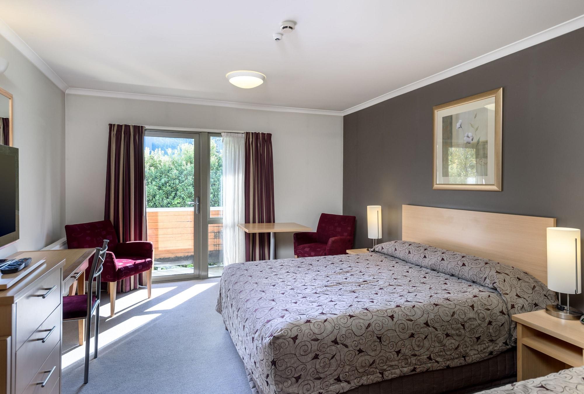 Queenstown Motel Apartments (Adults Only) Екстер'єр фото