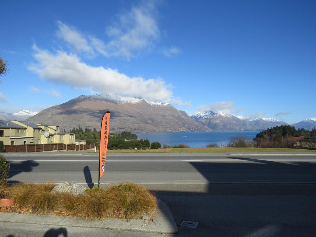 Queenstown Motel Apartments (Adults Only) Екстер'єр фото