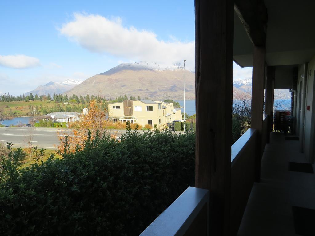 Queenstown Motel Apartments (Adults Only) Екстер'єр фото
