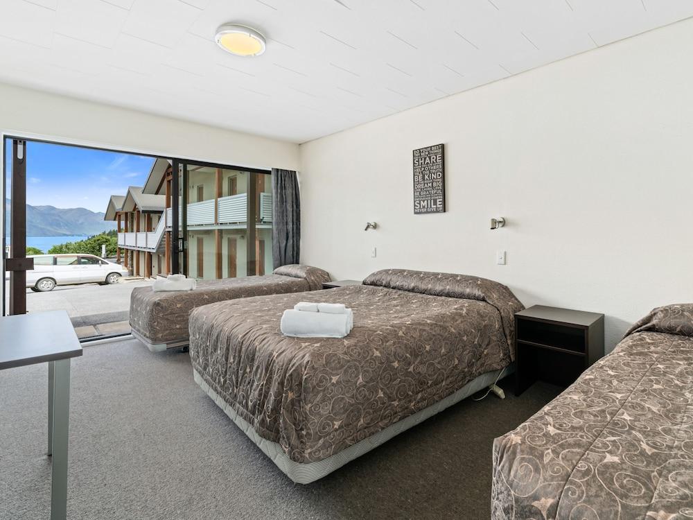 Queenstown Motel Apartments (Adults Only) Екстер'єр фото