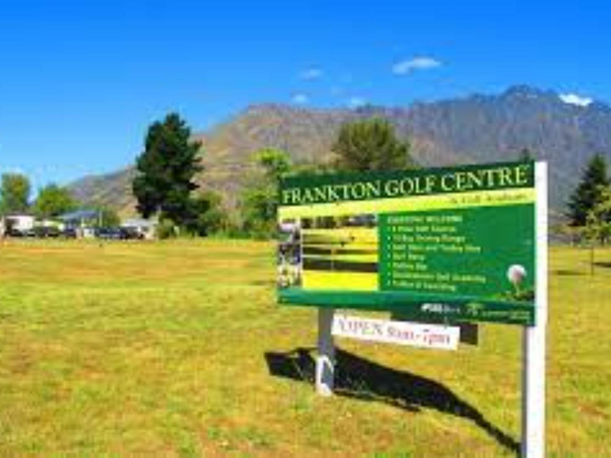 Queenstown Motel Apartments (Adults Only) Екстер'єр фото